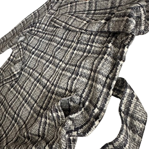 NWT Solitaire Women's Women's XL Gray Black Tan Sleeved Open Front Belted Coat - Picture 9 of 15